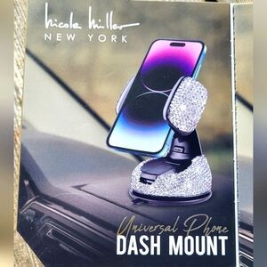 Universal Dash Mounted Diamond Cellphone Holder